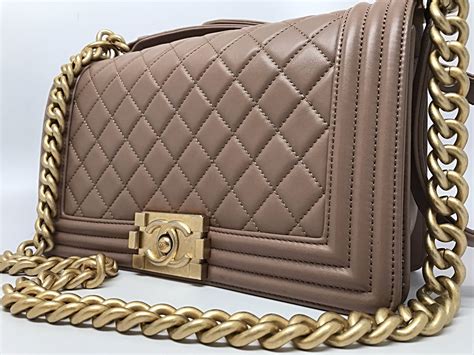 chanel boy bag medium price 2018|chanel boy bag beige.